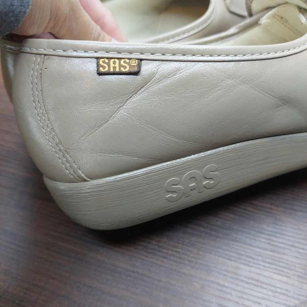 SAS Classic Timeless‎ Soft Step Heel Loafer Size 8.5M
